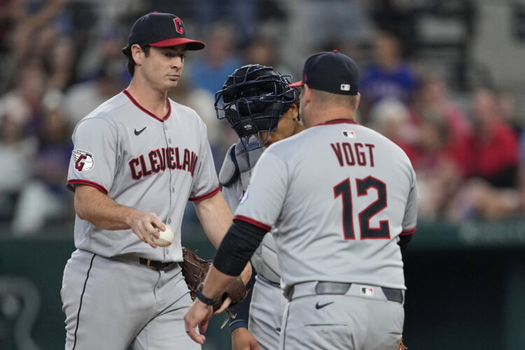 MLB ROUNDUP: Rangers Blank Guardians 5